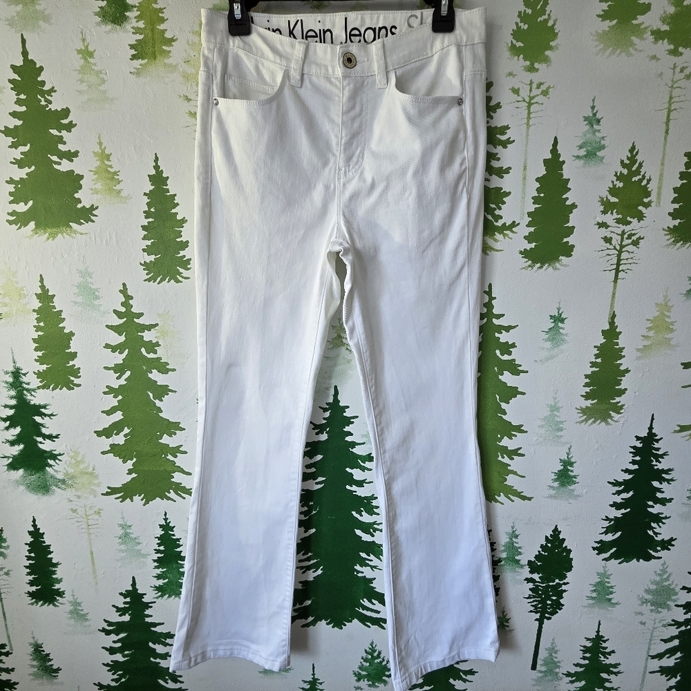 Calvin Klein Women's White Shape Jeans